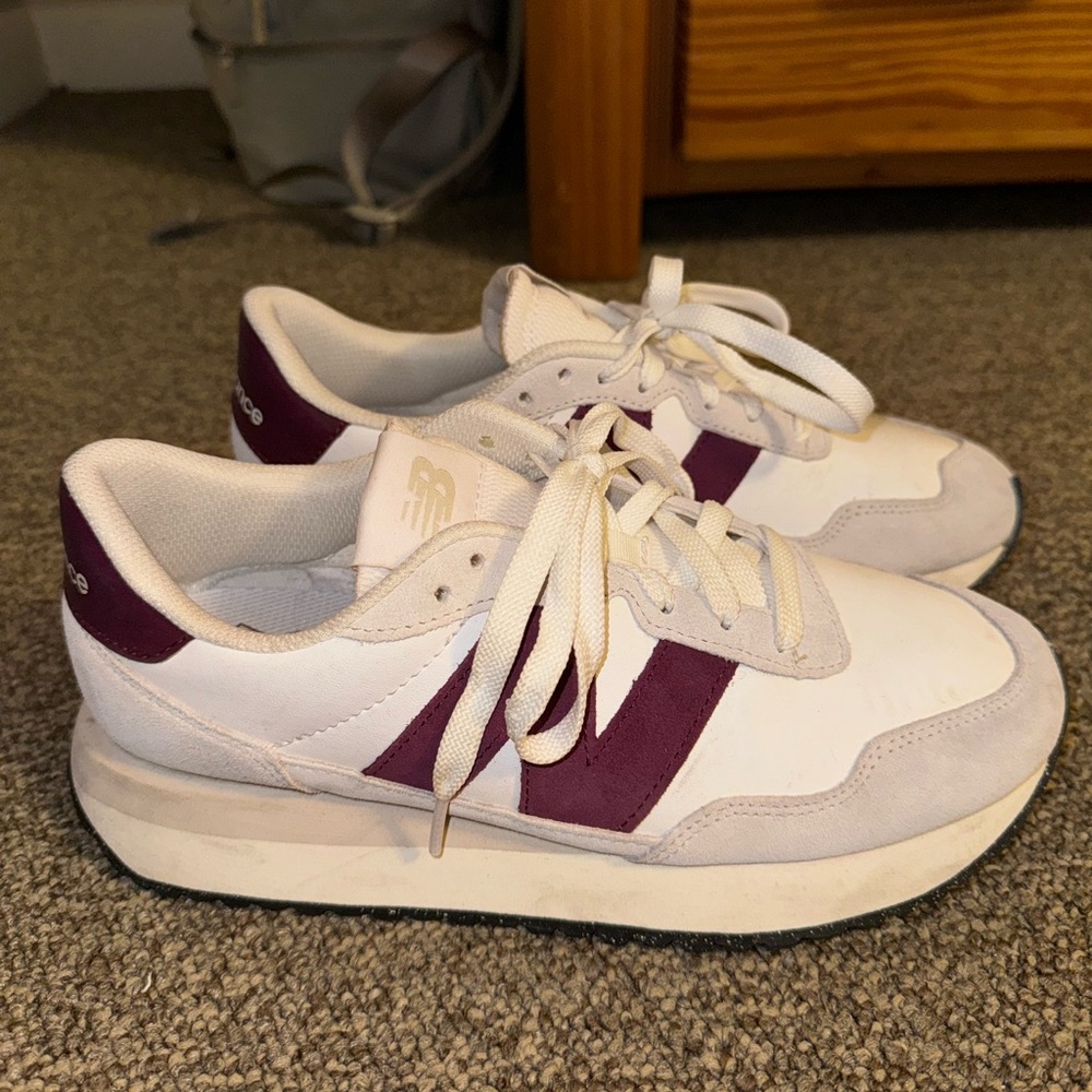 Women’s New Balance Sneakers